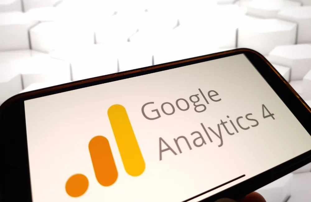 Google Analytics 4 (GA4)